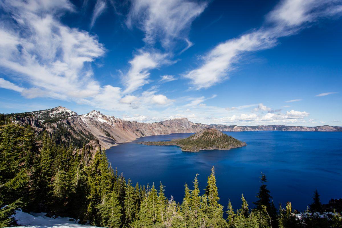 12 Oregon Road Trips to Take Before Graduation