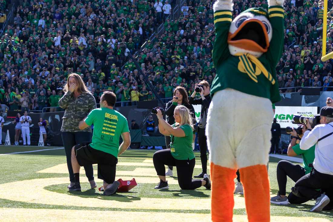 This past Saturday, Oct. 13, graduate student Matthew Van Hook was brought onto the field during the Duck football game against University of Washington to be honored for his service in the United States Army. However, Van Hook took the opportunity to honor his relationship with Makenzie Kruger by making &#8230;