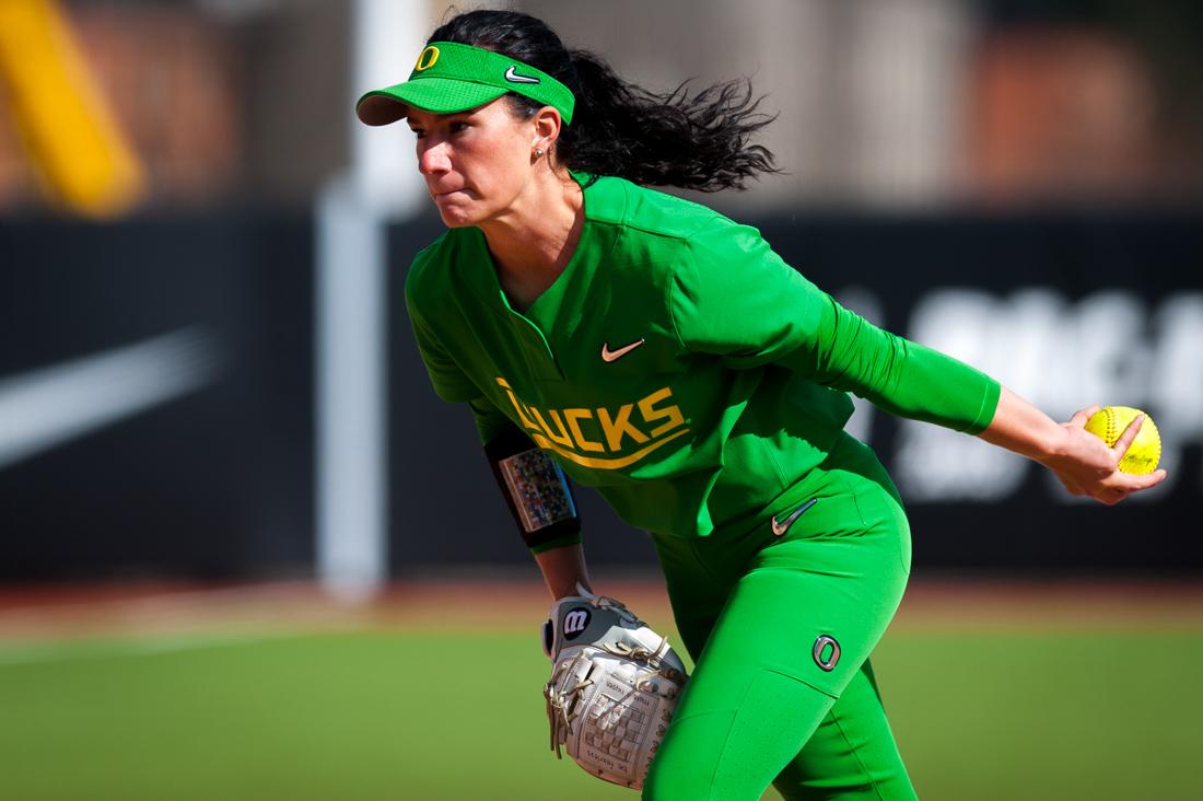 Oregon Ducks softball takes on University of Oklahoma at Jane Sanders Stadium in Eugene, Ore. on Mar. 9, 2019. (Ben Green/Emerald)