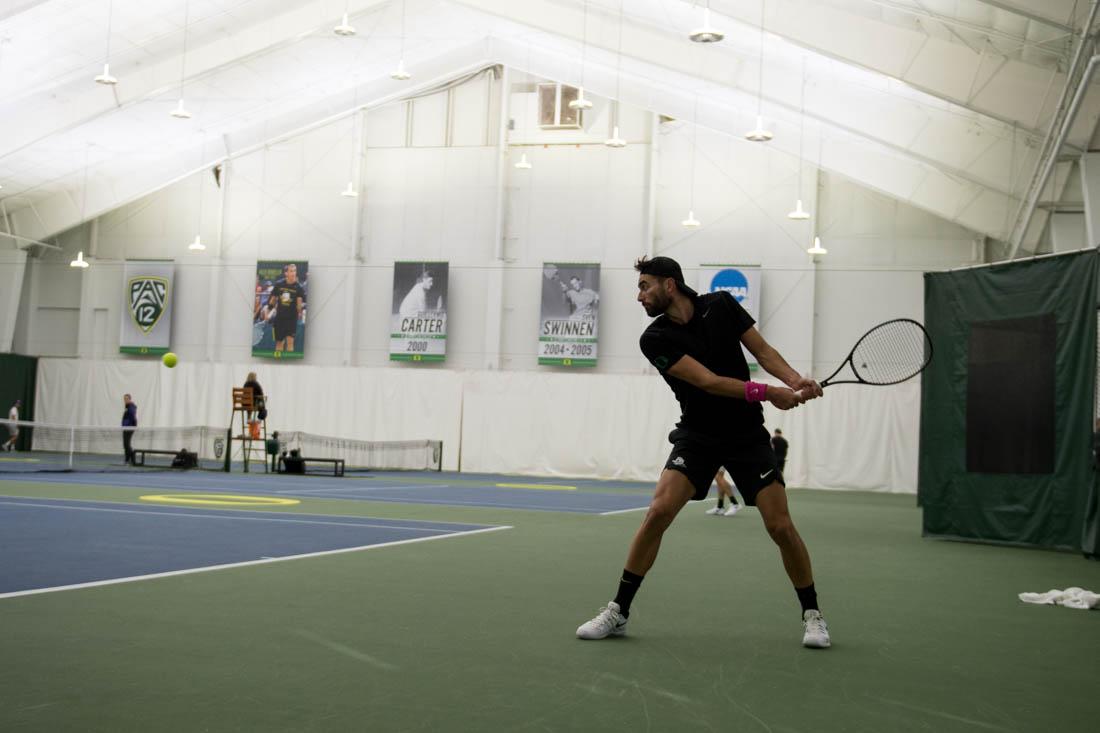 The Oregon Ducks men&#8217;s tennis team played against the Washington Huskies in Eugene, Ore. on March 9, 2019. (Madi Mather/Emerald)