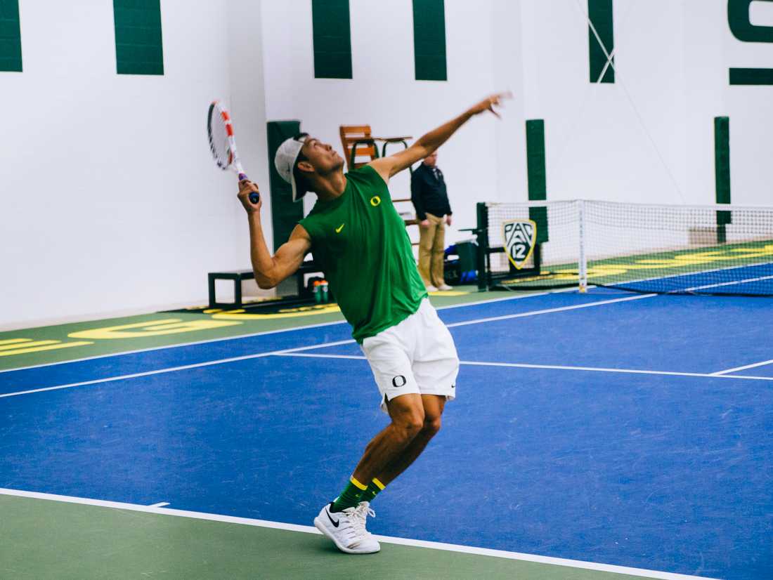 Oregon Ducks men&#8217;s tennis hosts the Duck Invitational at the Student Tennis Center in Eugene, Ore. on Nov. 01, 2019. (Connor Cox/Emerald)