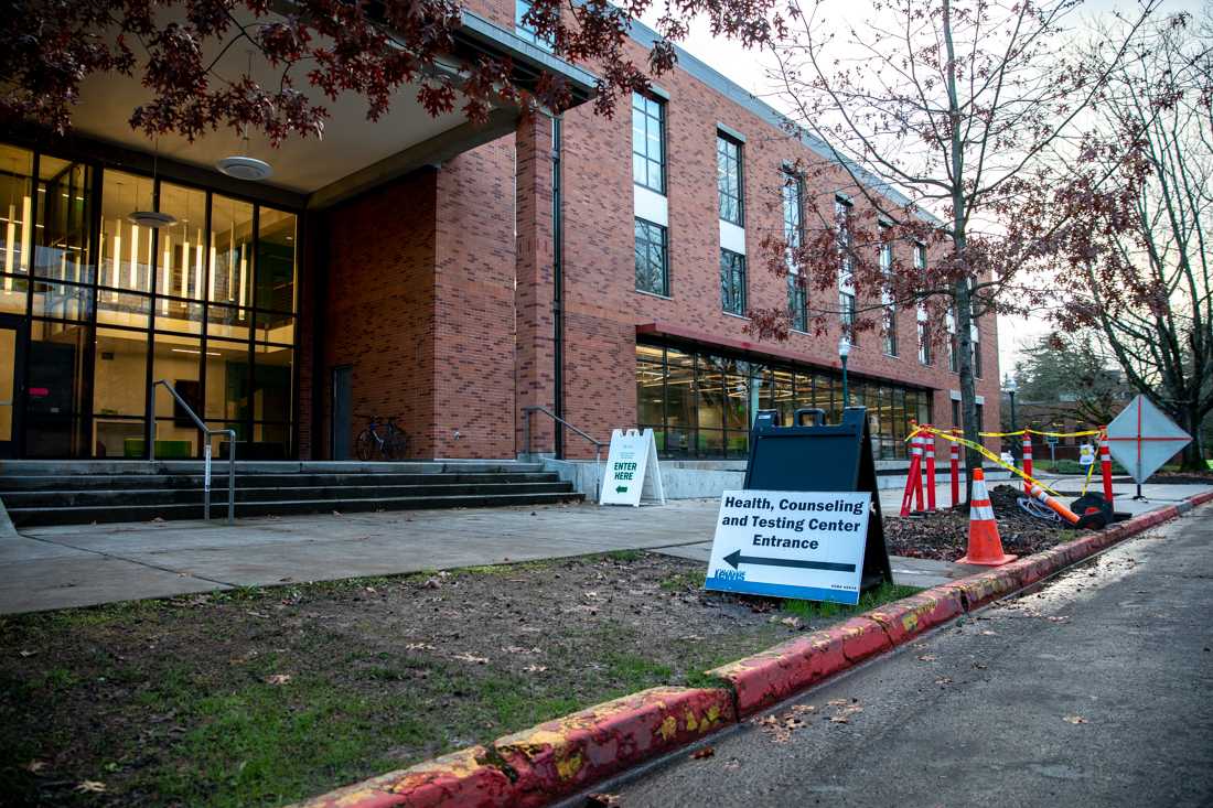 The University of Oregon Health Center underwent construction on Jan. 17, 2020. (Maddie Knight/Emerald)