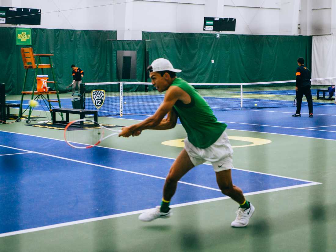 Oregon Ducks men&#8217;s tennis hosts the Duck Invitational at the Student Tennis Center in Eugene, Ore. on Nov. 01, 2019. (Connor Cox/Emerald)