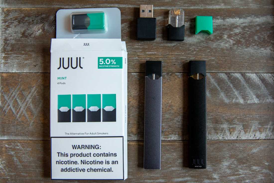 Vapes have quickly gained popularity among teens and young adults within the last few years. Bans are being placed on vaping products in order to regulate and decrease vape usage. (Maddie Knight/Emerald)