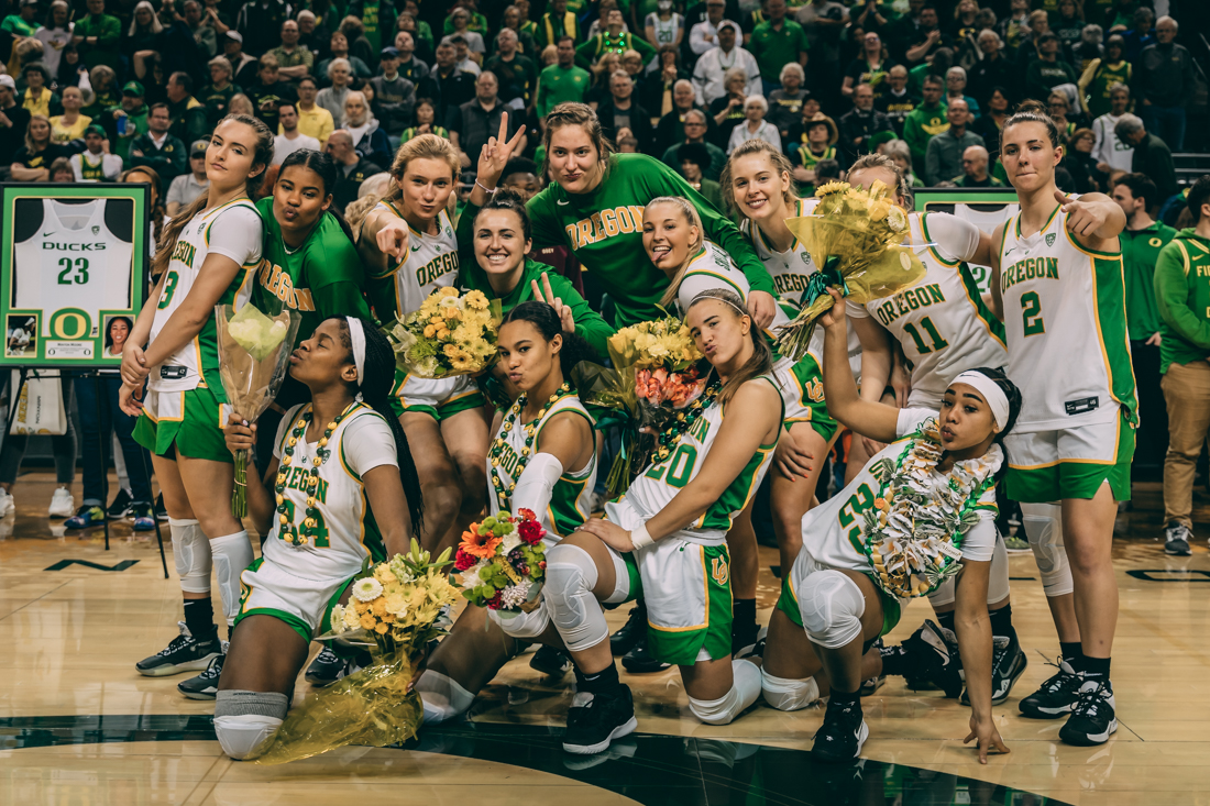 The team poses for a senior night photo. Oregon Ducks women&#8217;s basketball takes on University of Washington at the Matthew Knight Arena in Eugene, Ore. on Mar 1, 2020. (DL Young/Emerald)