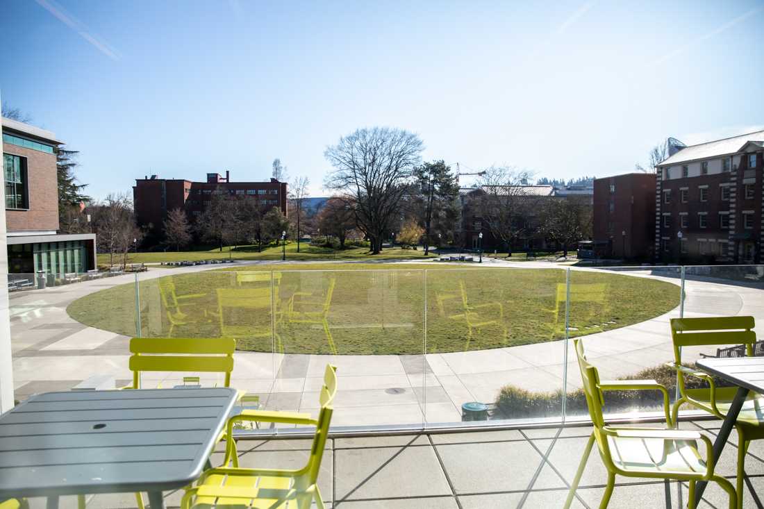 The University of Oregon campus stands empty after all finals become online due to the spread of the coronavirus. (Maddie Knight/Emerald)