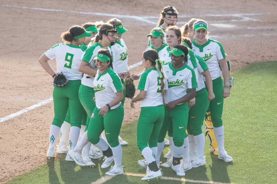 It was a pitching battle between No. 3 Oregon and No. 25 BYU at Jane Sanders Stadium on Thursday. Freshman Miranda Elish got the start for the Ducks, who returned home after beating Utah in a doubleheader on Saturday, and&#160;allowed no runs on five hits. Fellow freshman pitcher Maggie Balint &#8230;