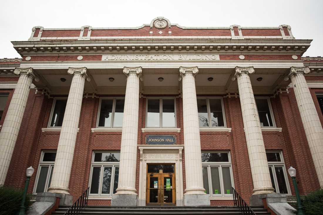 Johnson Hall, located near the center of the University of Oregon campus in Eugene, Ore., is the university&#8217;s main administration building. (Marissa Willke/Emerald)