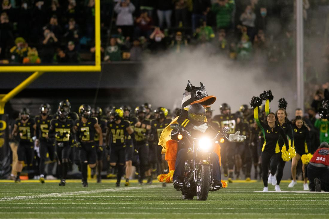 <p>The Duck leads the football team out of the tunnel moments before kickoff. The Oregon Ducks take on the California Golden Bears at Autzen Stadium in Eugene, Ore., on October 15, 2021. (Serei Hendrie/Emerald)</p>