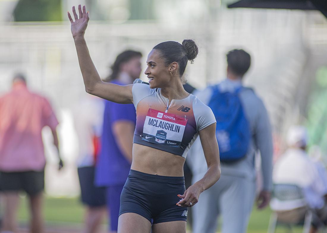 Sydney McLaughlin waves to the Hayward Field crowd after breaking the 400-meter hurdles world record at the USATF Outdoor National Championships (Photo Courtesy of Kevin Neri).