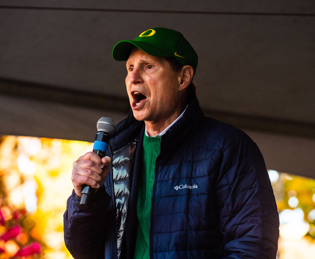 Oregon U.S. Sen. Ron Wyden speaks during Thursday's Tina for Oregon rally at the University of Oregon. Vermont Senator Bernie Sanders joined Oregon&#8217;s Democratic party leaders at the University of Oregon&#8217;s Erb Memorial Union for a rally in support of Oregon Democrat Gubernatorial candidate Tina Kotek, on Thursday, Oct., 27th, 2022. (Ian Enger/ Emerald)