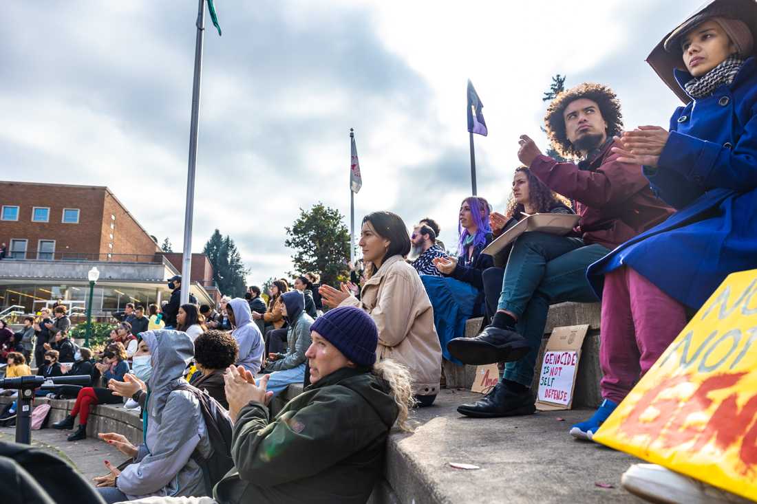 Students and community members gathered to rally in support of Palestine in the EMU Amphitheater in conjunction with the University of Oregon&#8217;s chapter of Students for Justice in Palestine on Oct. 27, 2023 in Eugene, Ore. (Molly McPherson/Emerald)