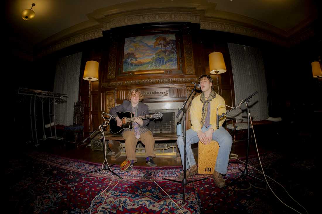 On February 25, 2024 Matt Roome and Andy McCorkle (Ultra Yellow) teamed up and took over the Gerlinger Alumni Lounge for the sixth and final installment of the ASUO Tiny Dorms series. (Lulu Devoulin/ Emerald)