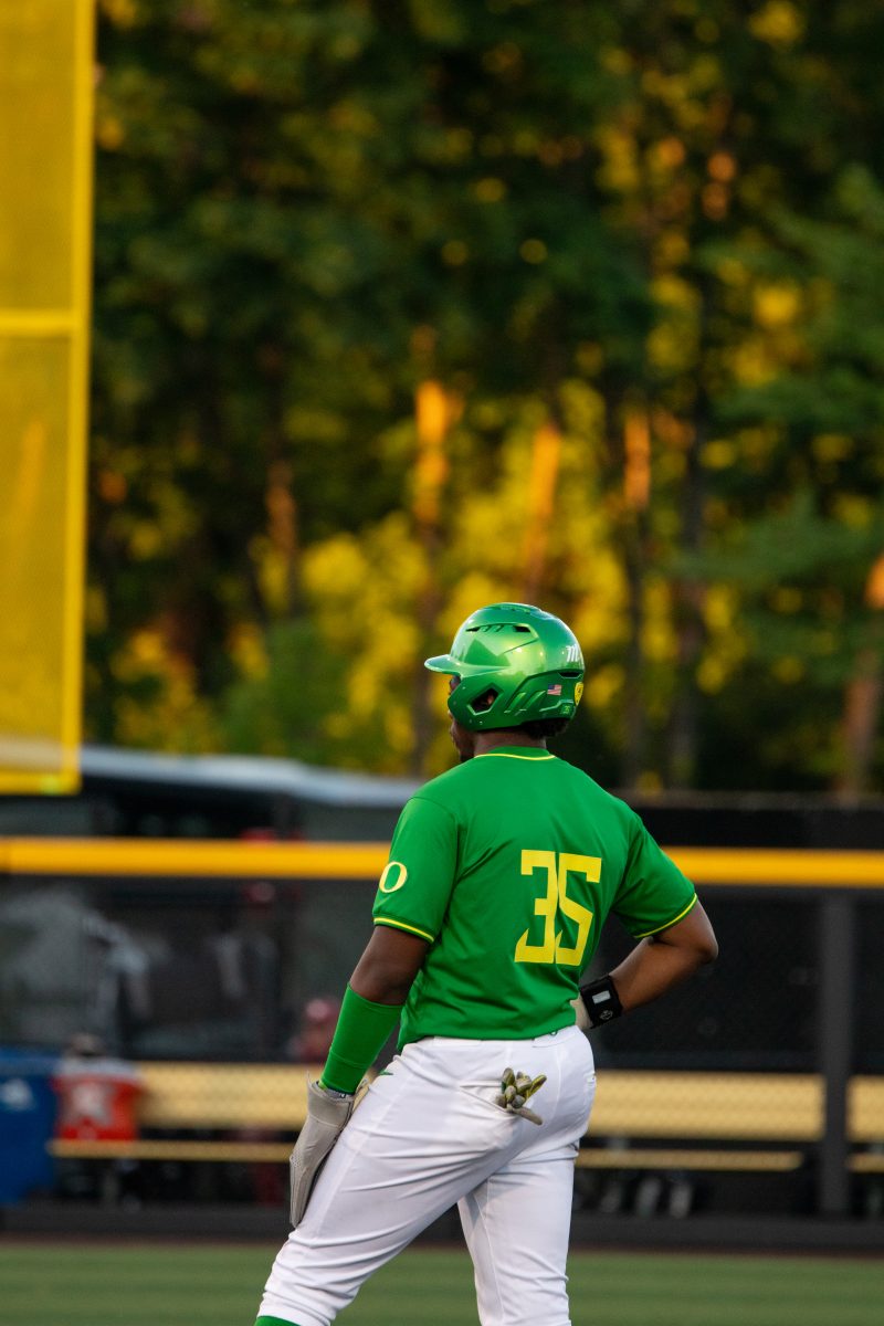 Jeffery Heard (35) waiting on first. The Oregon Ducks baseball team takes on the Washington State Cougars on May 16, 2024 at PK Park in Eugene, Ore. (Mason Burbey/Emerald)