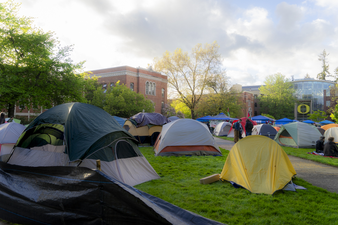 Scenes from day two at the pro-Palestinian liberation encampment on the University of Oregon Campus (Lulu Devoulin/ Emerald)