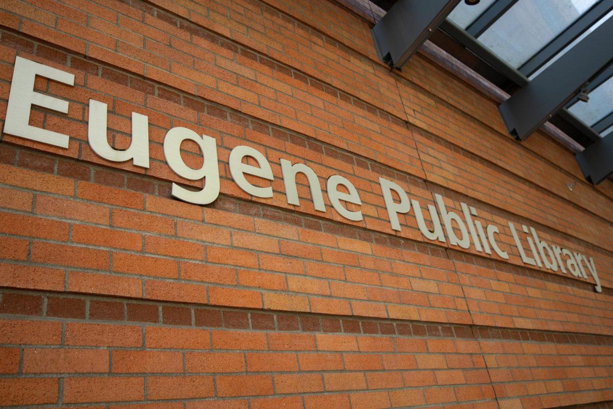 Eugene Public Library is located in Downtown Eugene on 10th Ave. and is open to the public Monday through Saturday. (Alyssa Garcia/Emerald)