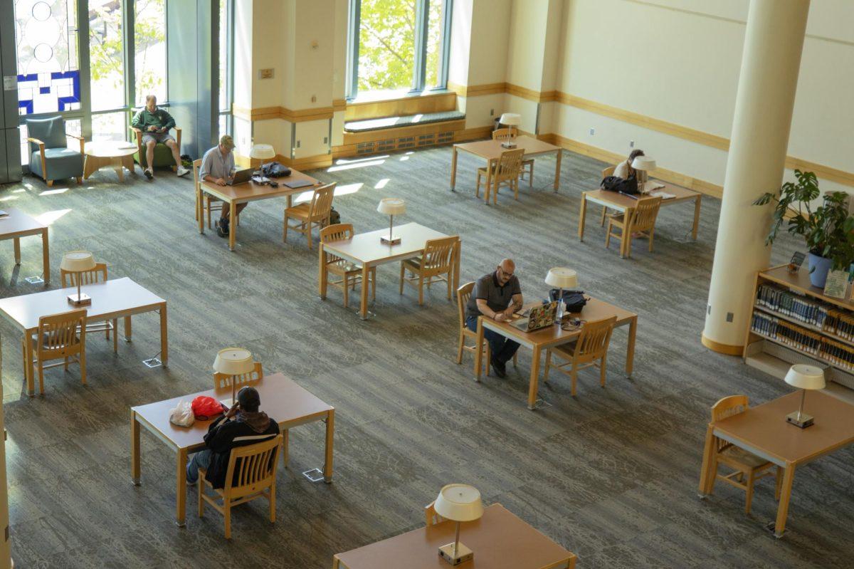 Eugene Public Library is located in Downtown Eugene on 10th Ave. and is open to the public Monday through Saturday. (Alyssa Garcia/Emerald)