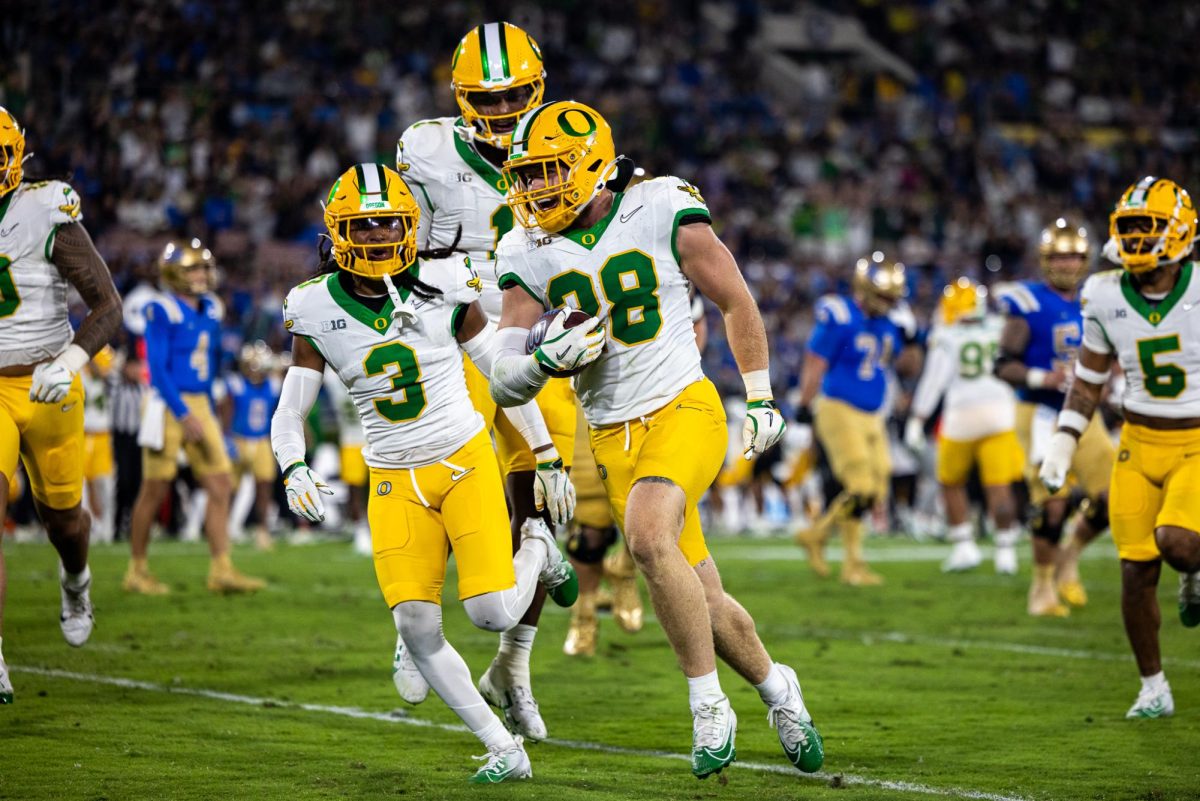 Bryce Boettcher (28) celebrates a big forced turnover against the Bruins. The Oregon Ducks take on the UCLA Bruins in its first Big Ten Conference game in the Rose Bowl in Pasadena, CA on Sept. 28, 2024. (Jonathan Suni/Emerald)