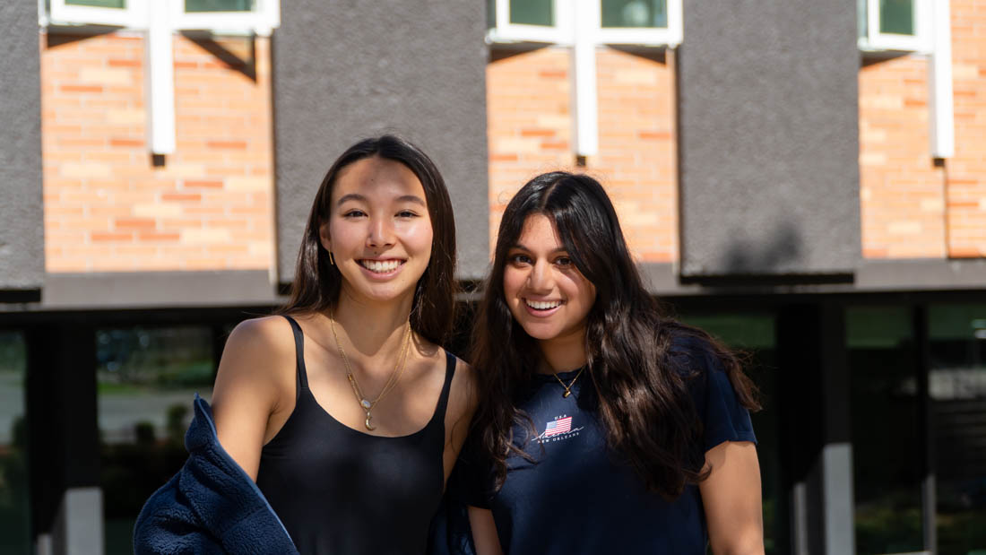 Freshman moving into the dorms and excited to start college. (Saj Sundaram/Emerald)