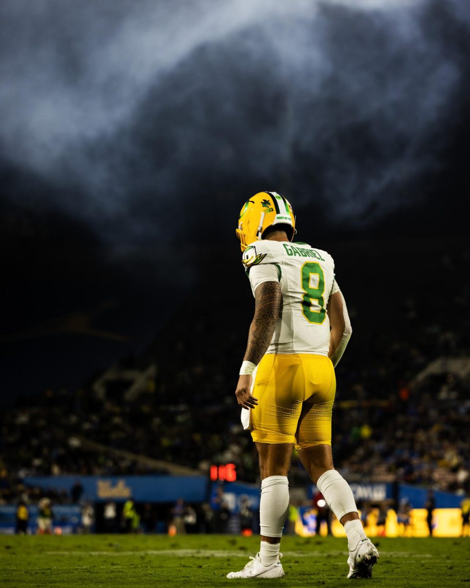 Dillon Gabriel pieces together a great performance excluding his laps of judgment leading to an interception and UCLA touchdown. The Oregon Ducks take on the UCLA Bruins in its first Big Ten Conference game in the Rose Bowl in Pasadena, CA on Sept. 28, 2024. (Jonathan Suni/Emerald)