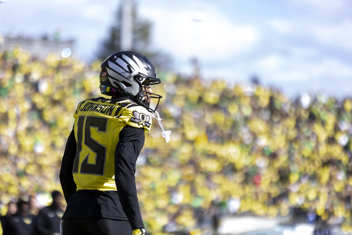 Oregon wide receiver Tez Johnson (15) walks onto the field during the game on Oct. 26, 2024. The No. 1 Oregon Ducks beat the No. 20 Illinois Fighting Illini 38-9. (Alex Hernandez/Emerald)