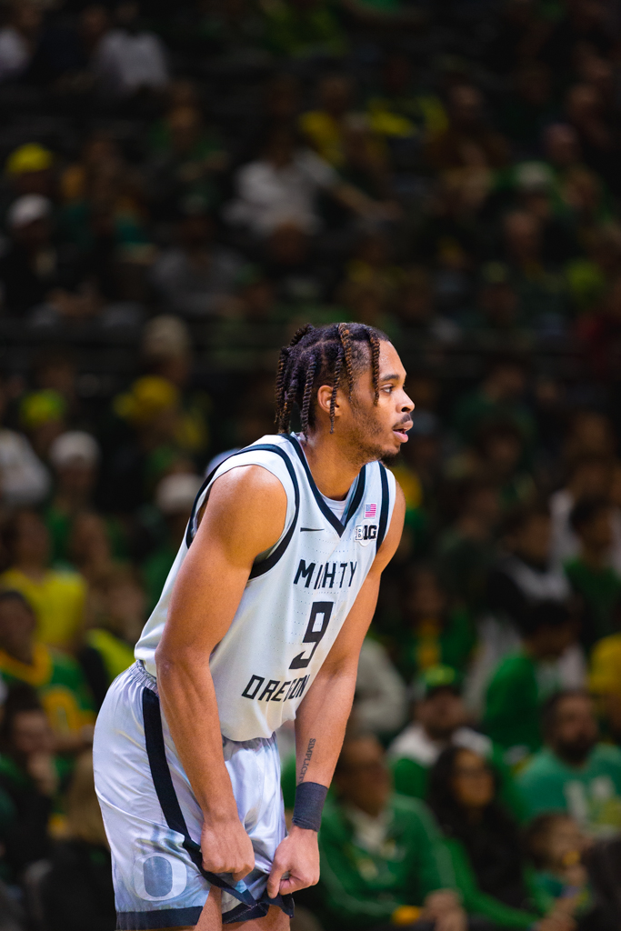 Numer 9, Keeshawn Barthelemy, at the game against the University of Washington. (Roshni Ram/Emerald.)