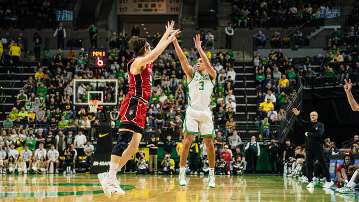 Efficient shooting fuels Oregon to 75-57 win over Rutgers