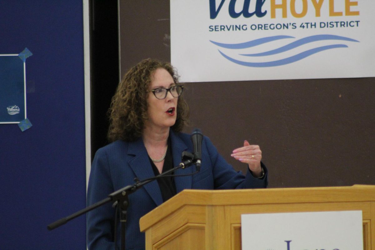 Val Hoyle hosts a Social Security and Medicare town hall on April 23, 2025, at Lane Community College. (Mathias Lehman-Winters/Emerald)