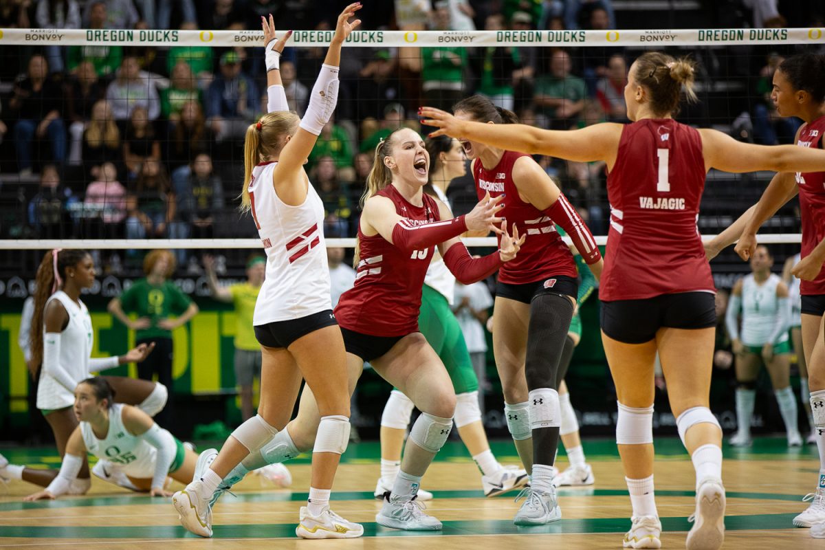 2025.10.26.EMG.HCT.VBALL.UO.vs.UW-30