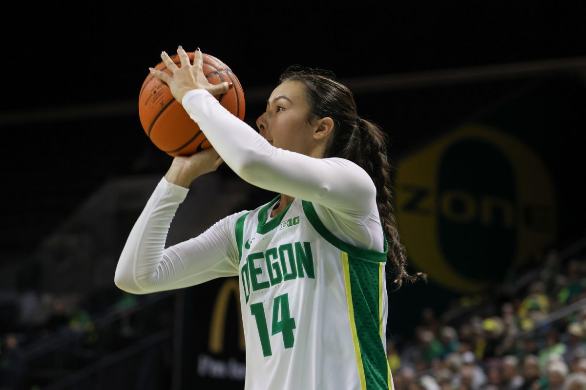 Ari Long (14) looks to sink a 3-pointer for the Ducks. The University of Oregon Ducks host the West Georgia Wolves in their home opener at Matthew Knight Arena in Eugene, Ore., on Nov. 3, 2025. (Julia Massa/Emerald)