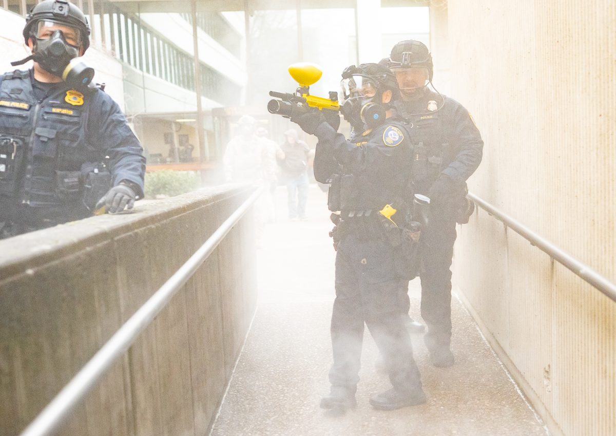 2026.01.27.EMG.SKS.EugeneFederalBuildingIce