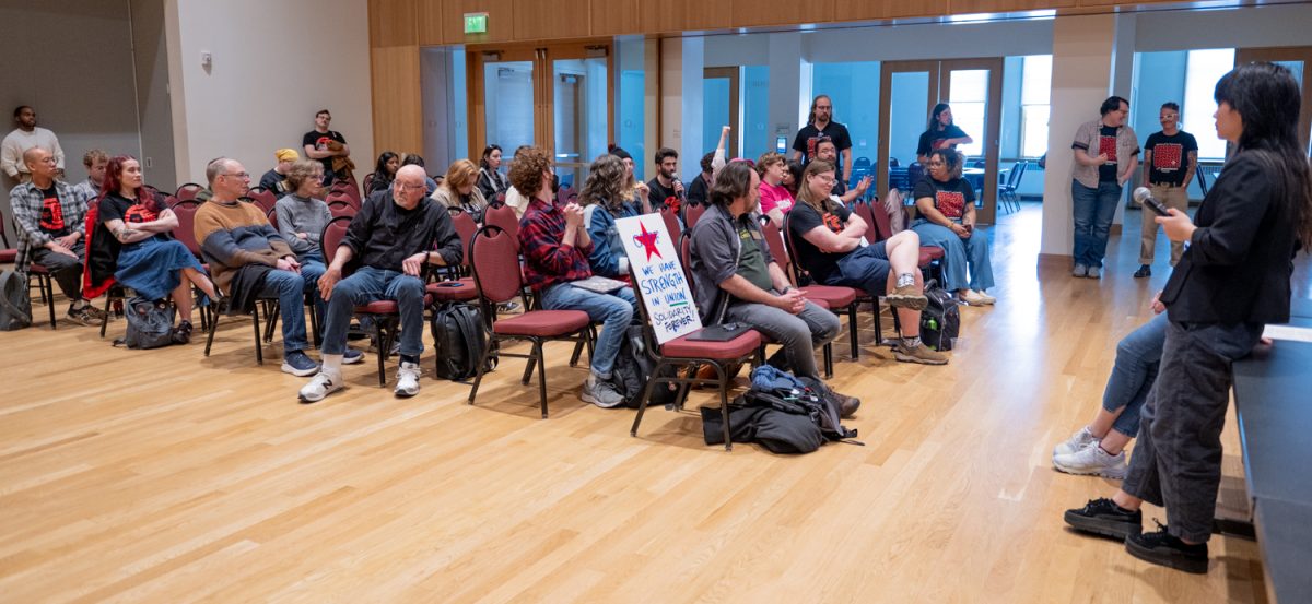 Graduate Teaching Fellows Federation lead negotiator Chen Su speaks to members and guests during a caucus in the GTFF’s contract negotiations with UO on April 17th, 2026. (Chris Castro/Emerald)