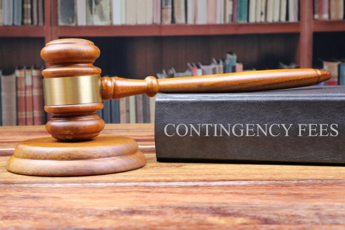 Contingency fees by Nick Youngson CC BY-SA 3.0 Pix4free